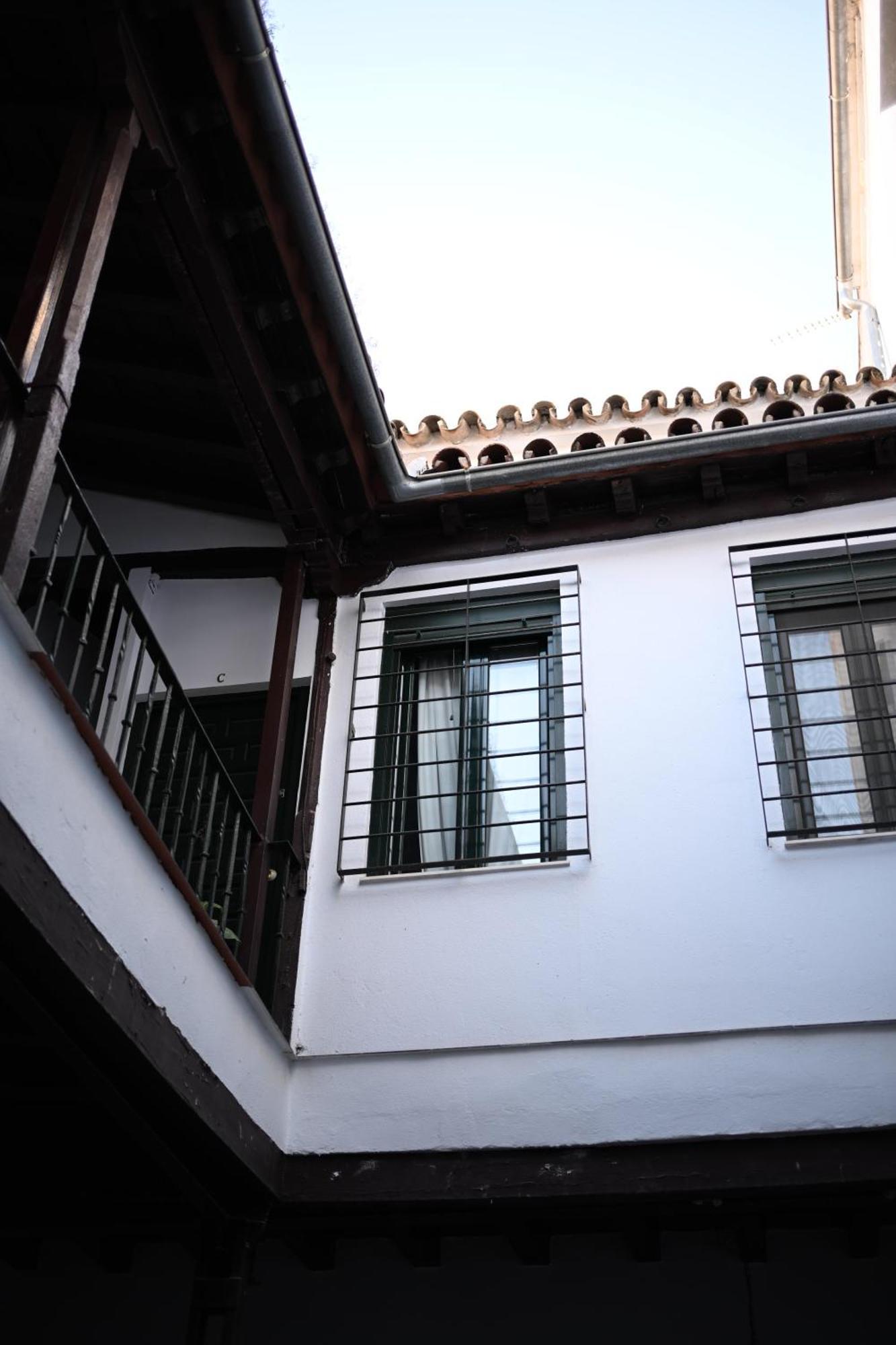 Hombre De Piedra House Apartamento Sevilla