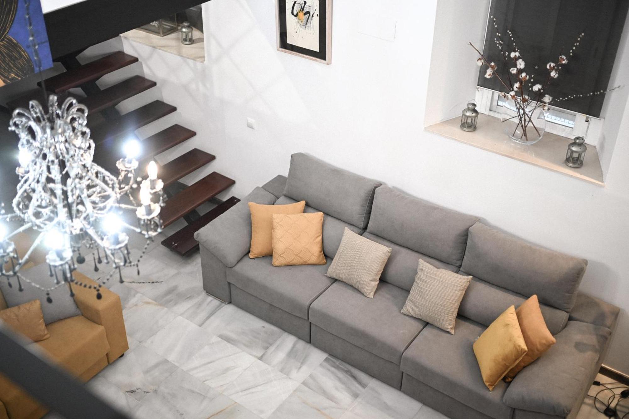 Hombre De Piedra House Apartamento Sevilla